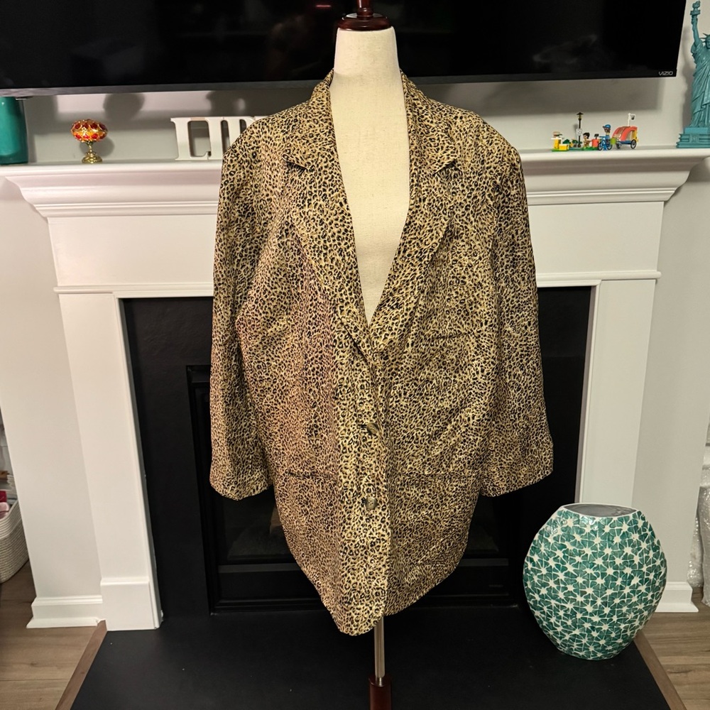 Anna and Frank Woman 100% Silk Leopard Print Blazer | Plus Size 2X